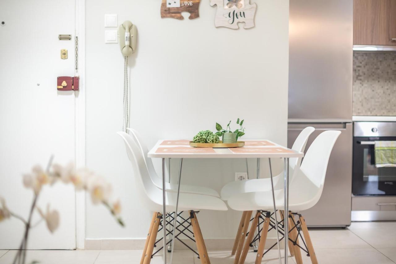 Erythros Boutique Suite By Cloudkeys เอเธนส์ ภายนอก รูปภาพ